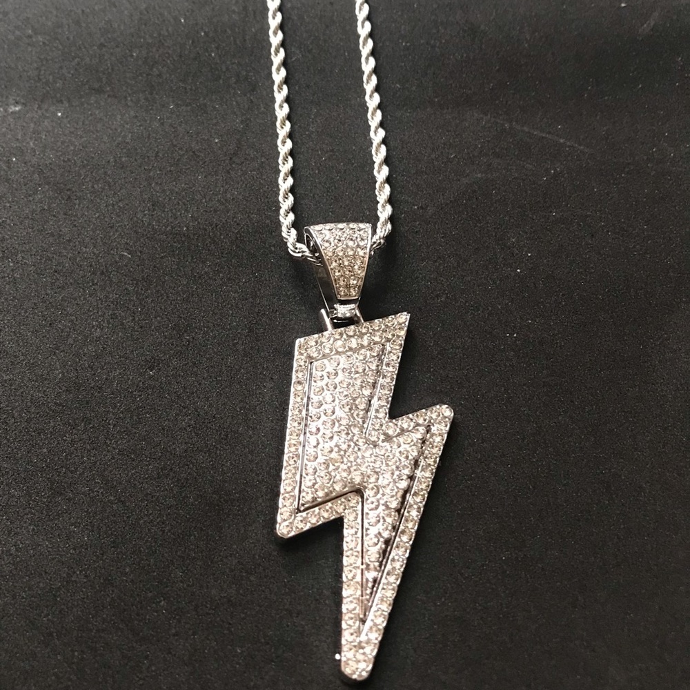 NWT Silver Lightning Pendant & Rope Chain Men
